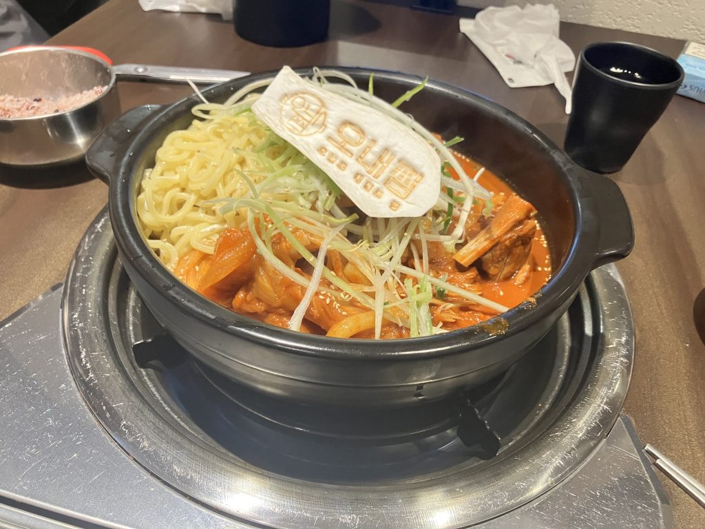 오내찜 묵은지 매운갈비찜
