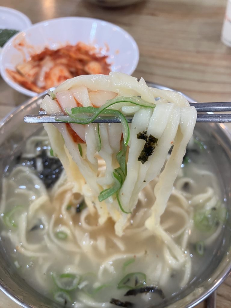 춘천 일품칼국수 칼국수&김치